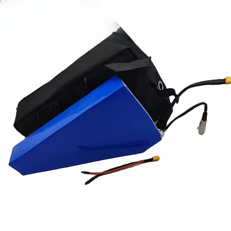 Elektroroller 24V 36V 48V 52V  – Ebike Battery 52V 20Ah Triangle Pack Bewertung und Preis